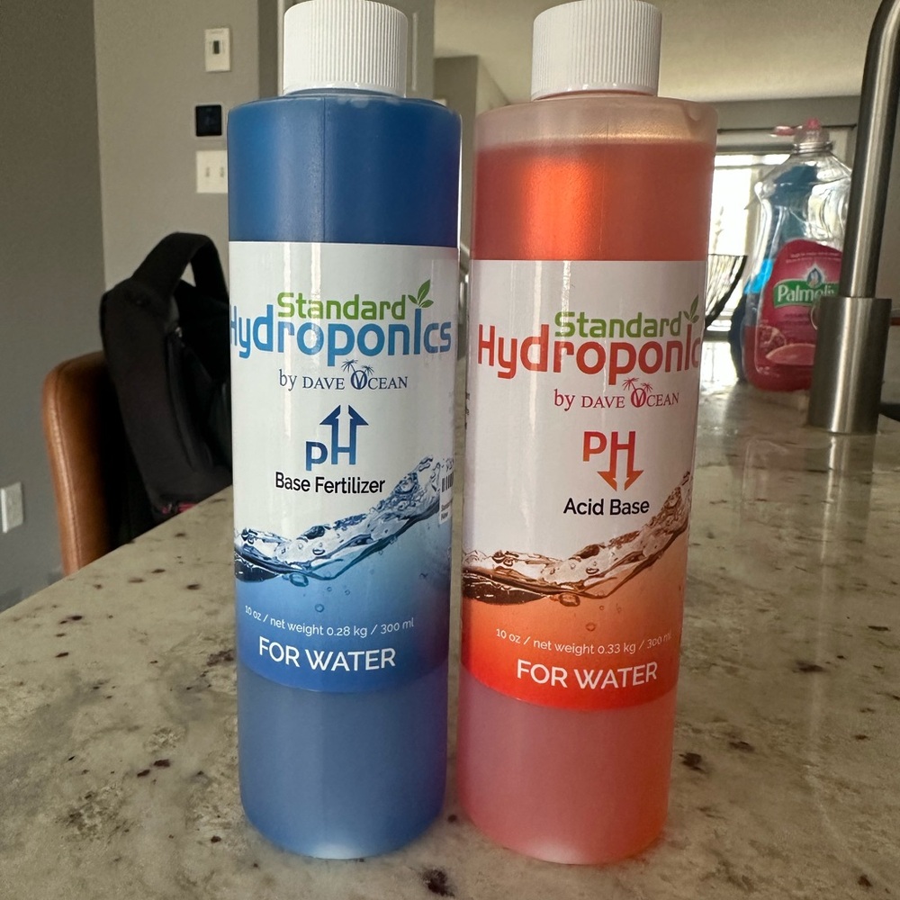 Standard Hydroponics pH Base & Acid Set - Blue & Orange Bottles